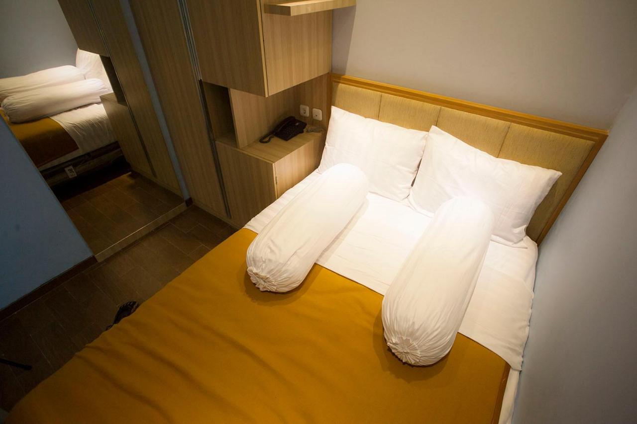 เดอ กรีน เรสซิเดนซ์ Hotel จาการ์ตา ภายนอก รูปภาพ